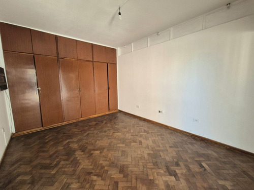 Venta Piso Avenida Colón Balcon Frente Cochera