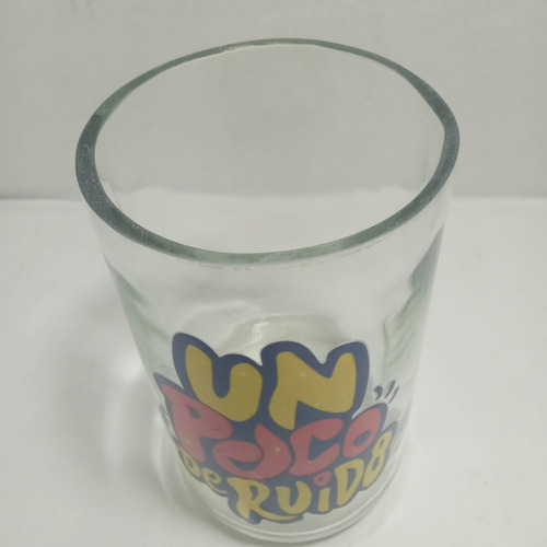 Vaso Artesanal Un Poco De Ruido Hecho De Botella Reciclada Transparente