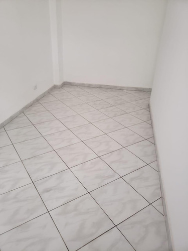 Imagem 13 de 14 de Am94 - Apartamento 2 Dormitórios- 100 M Praia- Plano Direto
