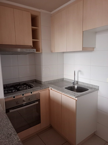 Arriendo Departamento En Gregorio Marañon, 2 Dormitorios