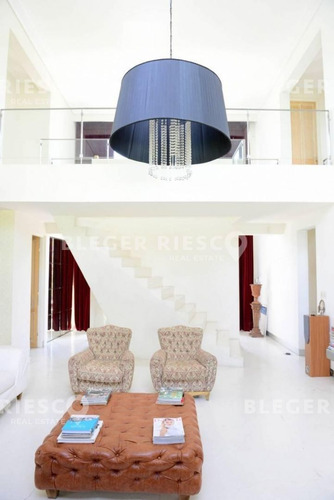 Imagen 7 de 26 de Casa En Venta Ubicado En Santa Catalina, Villanueva (tigre)