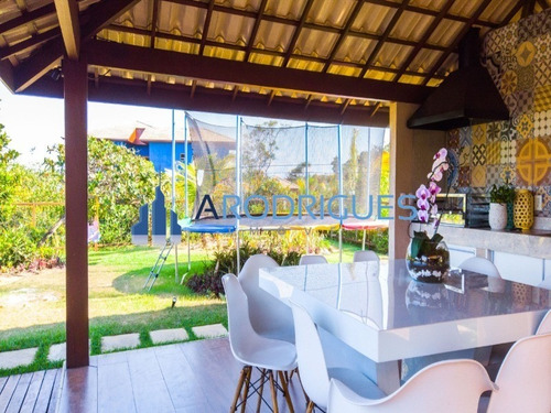 Casa Belíssima À Venda Em Praia Do Forte - 5/4, Sendo 5 Suítes, Toda Mobiliada E Decorada! - Ca00459