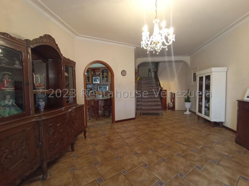 *jl/ Casa En Venta La Rosaleda Barquisimeto Lara, Venezuela/josé López/ # 25-12402 / 173 M²