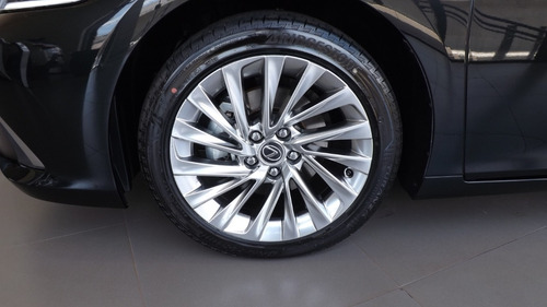 Imagem 4 de 8 de Lexus Es300h - Black 2.5