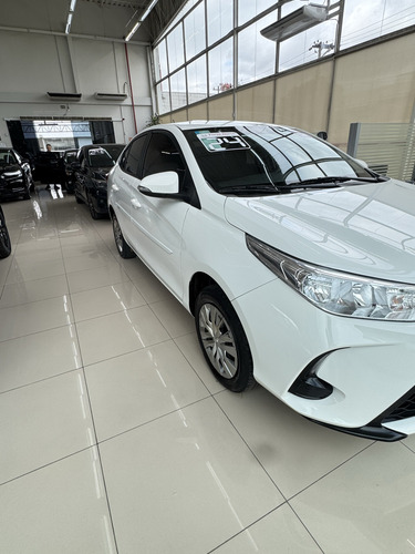 Toyota Yaris 1.5 16V FLEX SEDAN XL MULTIDRIVE