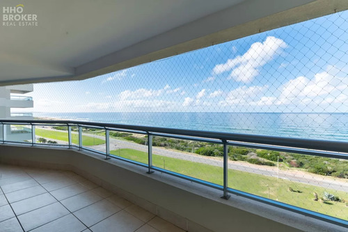 Apartamento En Alquiler Torrelobos, Punta Del Este, Playa Brava.