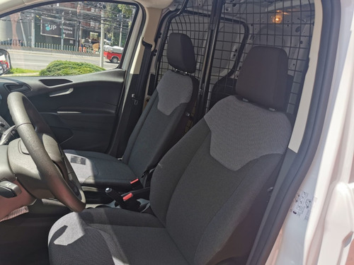 Imagen 10 de 15 de Ford Transit Courier