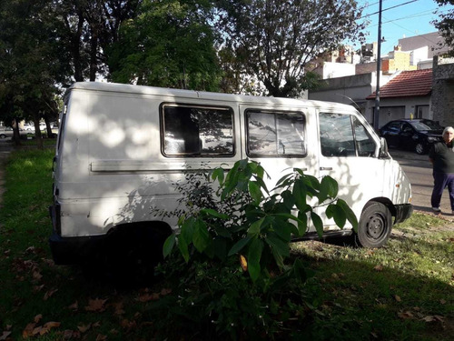 Imagen 5 de 15 de Renault Trafic 2.1 Diesel (larga)