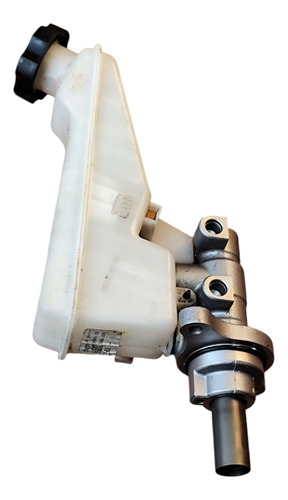 Bomba De Frenos Kia Forte 2.0l 2019-2023 Atm (Usado)