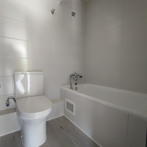 Edificio Av. Sta. Rosa (1 Est. 1 Bod.) Vista Norte Piso 4