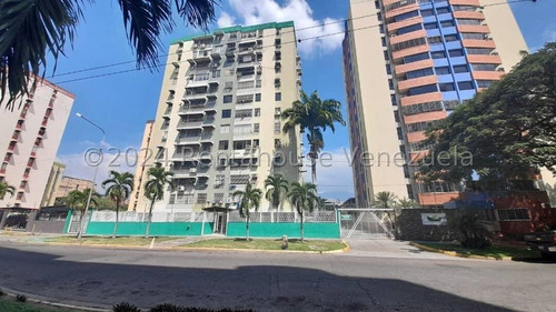 Acogedor Apartamento En Venta Urb Base Aragua Maracay 24-13658 Gjg