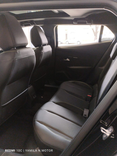 Peugeot 2008 1.0T Gt