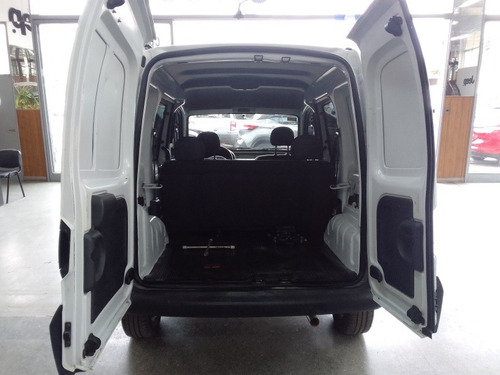 Imagen 13 de 15 de Renault Kangoo 5 Asientos 2015