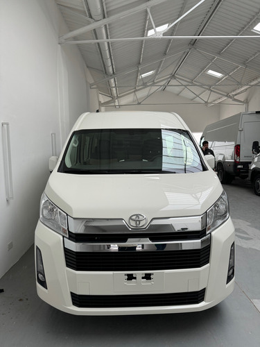 Toyota Hiace 2.8 Tdi Commuter 6at 14a