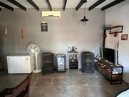 Casa En Playa Hermosa Con Piscina Climatizada Para 8 Personas.