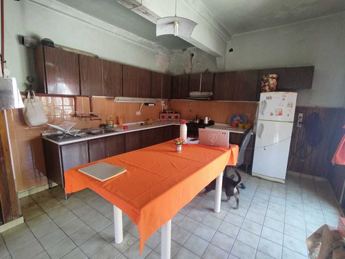 Imagen 7 de 19 de Ampl. Resid. America - Los Tintines 1194 - Casa Galpón En Venta