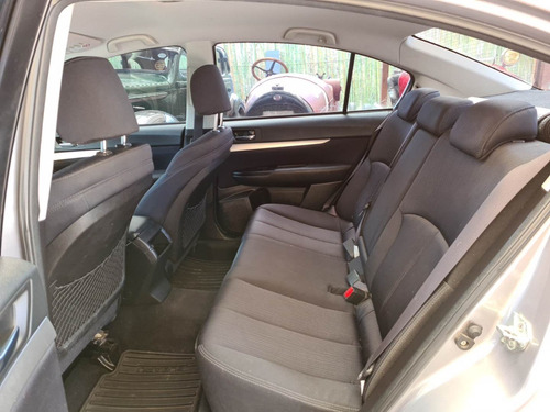 Subaru Legacy 2.5 Awd 2010 Charliebrokers Gris
