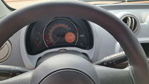 Fiat Uno 1.4 Attractive Flex 5p