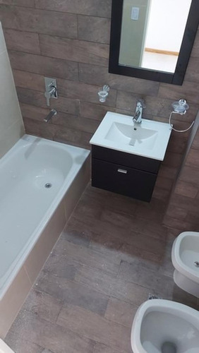 Imagen 12 de 17 de Moderno Semipiso 3 Ambientes A Estrenar En El Centro De Case