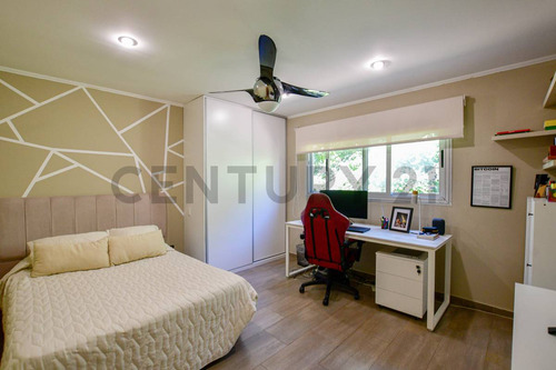 Casa De 3 Dormitorios En Excelente Zona De Villa Elisa