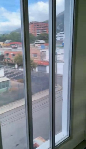 Venta De Edificio En Etapa Final De Construccion, En La Urbanizacion La Florida Bv