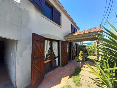 Imagen 6 de 15 de Casa En Venta Sobre Avenida Zona Comercial De Colonia