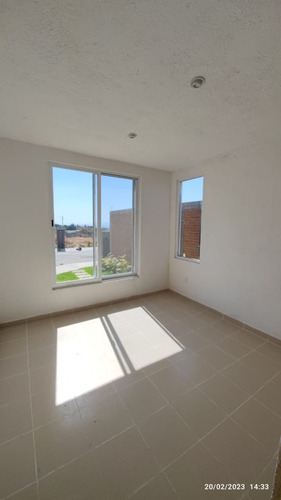 Imagen 7 de 17 de En Venta Linda Casa A Estrenarse En Fracc. Tehuicil Con Amplio Jardin Y Alberca Apta A Creditos