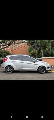 Ford Fiesta 1.6 Hatchback Mecánica