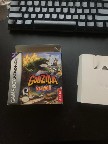 Godzilla Domination! Game Boy Advance Caja