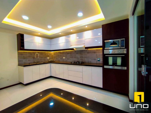 Imagen 5 de 11 de Hermosas Casas Con Piscina A Estrenar