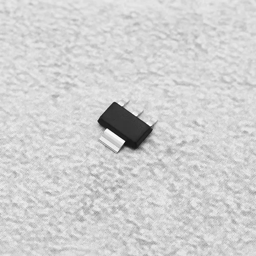 Micro Traders 50 Unids 1a Ams- Chip Regulador De Voltaje 3-.