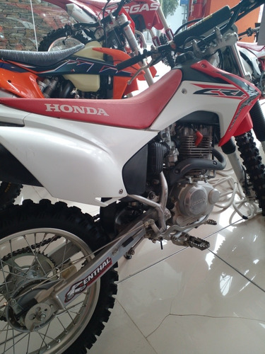Imagen 2 de 7 de Honda Crf 230