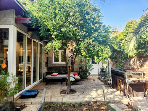 Estilo Único | Remodelada | 5d | 3b | 397 M2 Terreno