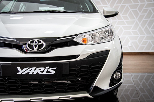 Toyota Yaris Hatch 1.5 Xs Connect Cvt (flex)