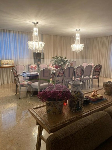 Imagem 3 de 15 de Apartamento Excepcional, Ampla Sala, Lavabo, Ar Condicionado,2 Vagas P/4 Veículos, Academia Solarium - Em50911