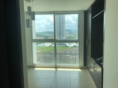 Imagen 6 de 14 de Venta De Apartamento En Kings Park, Condado Del Rey 20-12084