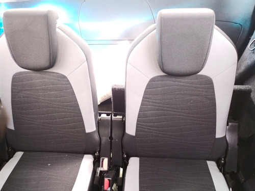 Imagen 12 de 21 de Citroën Grand C4 Picasso 2016 1.6 Intensive