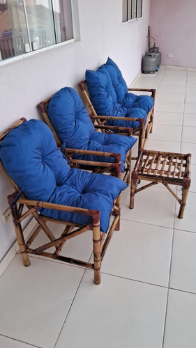 Conjunto: 2 Cadeiras + Namoradeira + Mesa E Almofadas Azul Azul Royal