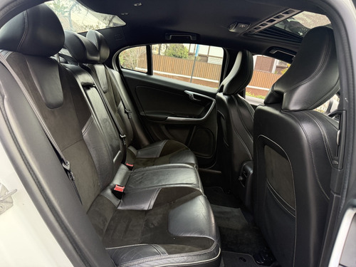 Volvo S60 T5 R-Design Plus Auto