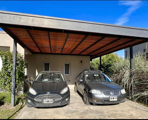 Casa En Venta - 3 Dormitorios 3 Baños - 807mts2 - Dique Luján