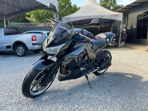 * Kawasaki Z1000 - Ano 2011* 