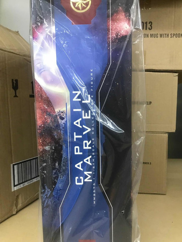 Captain Marvel 1/6 Endgame Avengers Marvel Hot Toys En Mano
