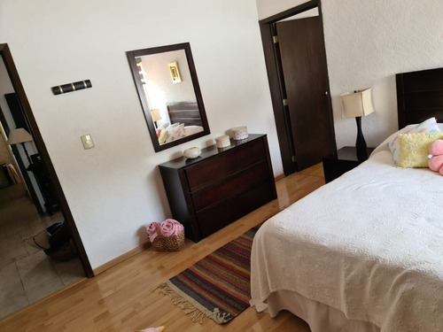 Se Vende Residencia En Carretas, Super Cétrica, De Super Lujo !!