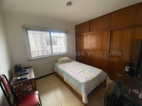 Casa En Venta En La California Sur (25-15769) / Hairol Gutiérrez