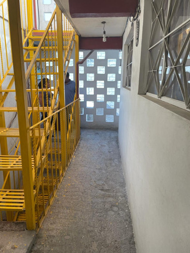 Propiedad De 4 Departamentos Y 1 Accesoria En Ejidos De San Andrés, Ecatepec Edo Mex