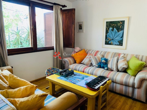 Importante Residencia A Metros Del Mar- Ref: 1435
