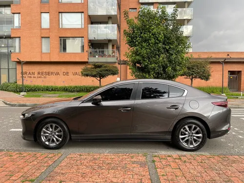 Mazda 3 2.0 Touring