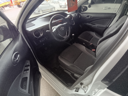 Toyota Etios 1.5 Xls