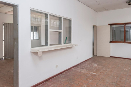 Oficinas + Local Comercial + Deposito Venta Delmi