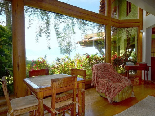 Lujosas Casas Con Orilla De Lago Villarrica